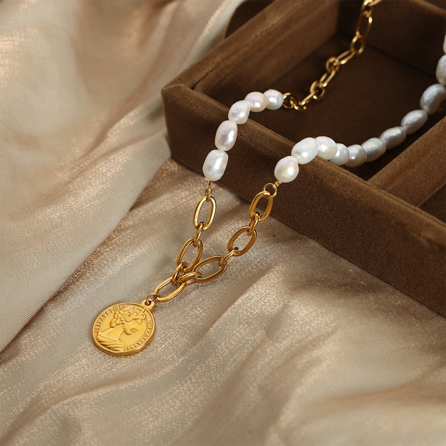 Gold Coin Pendant Pearl Necklace